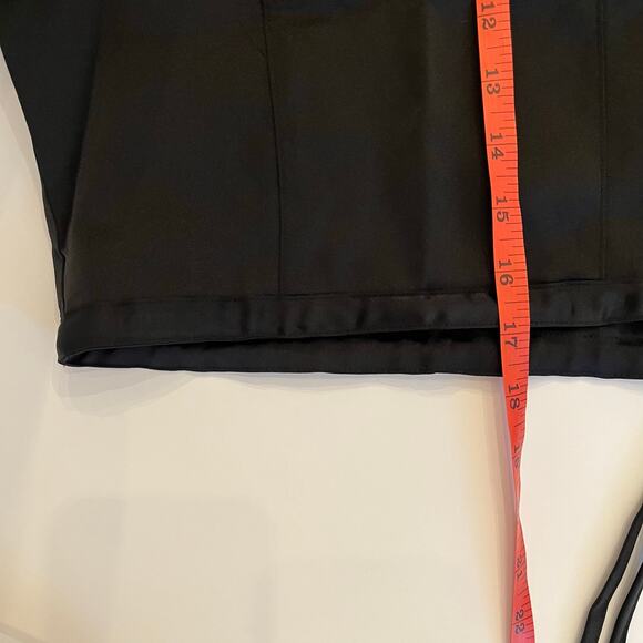 NWT The Noli Shop Milan Satin Button Up Shirt Large Black Boxy Cropped Cargo - Picture 10 of 10